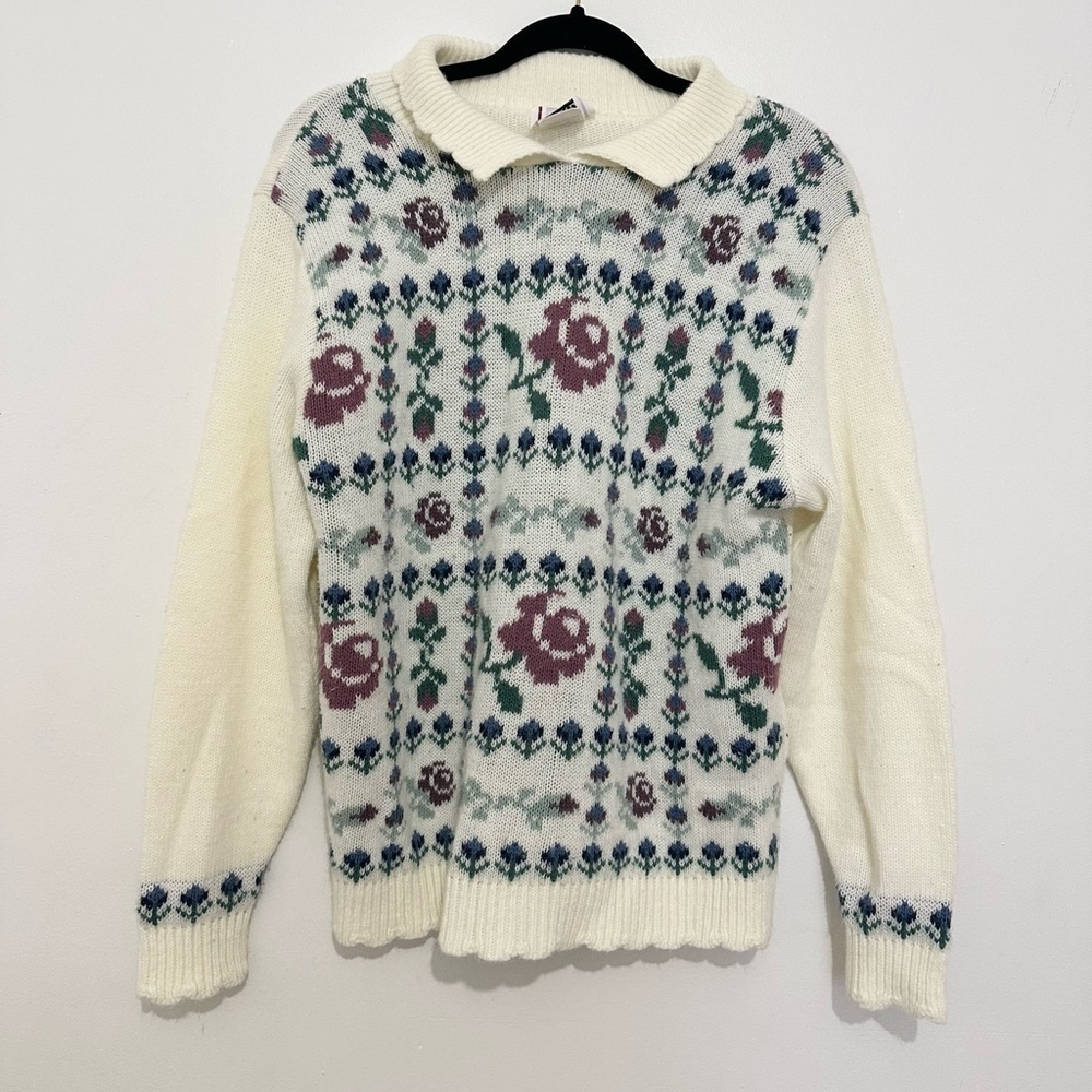 Cricket Lane floral collared size medium sweater knit cottage core girly dainty